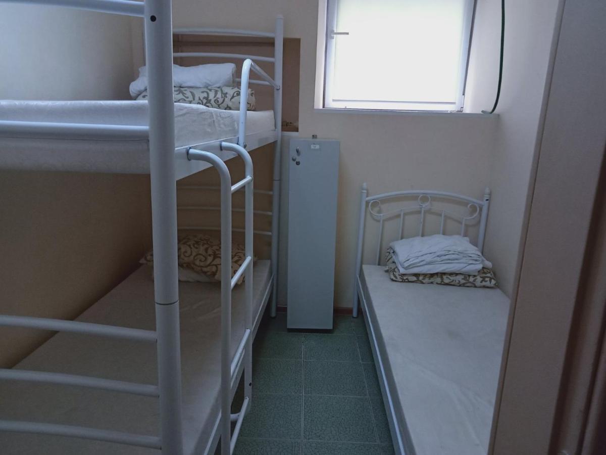 Адмирал Хостел Odessa Exteriör bild