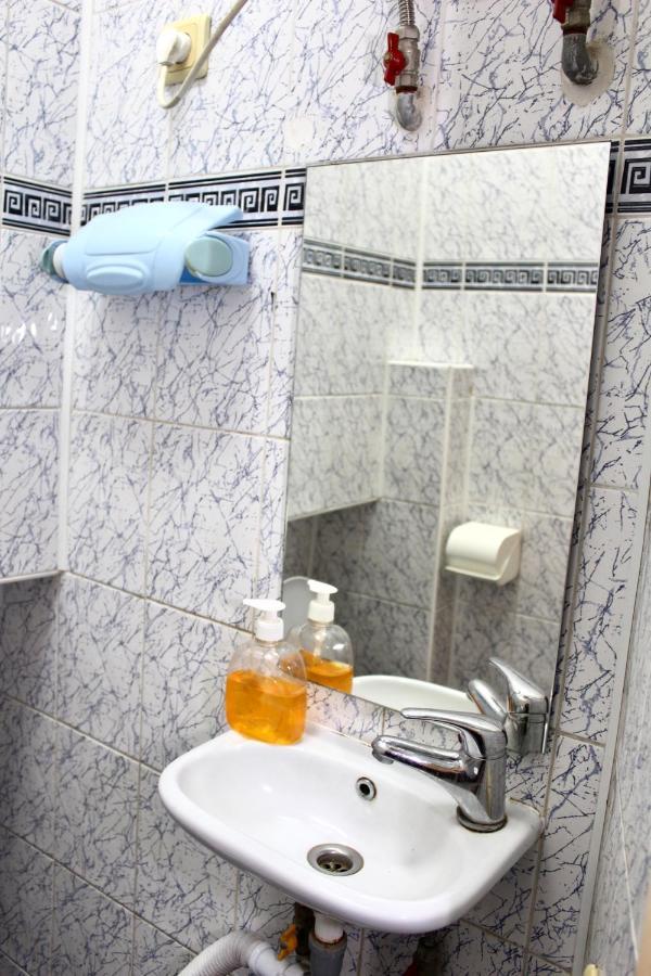 Адмирал Хостел Odessa Exteriör bild