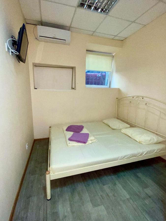 Адмирал Хостел Odessa Exteriör bild
