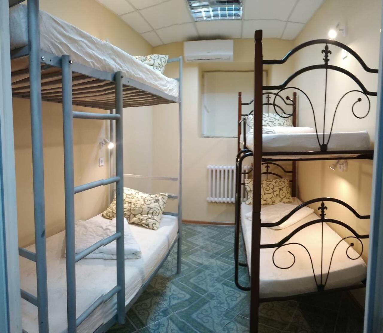 Адмирал Хостел Odessa Exteriör bild